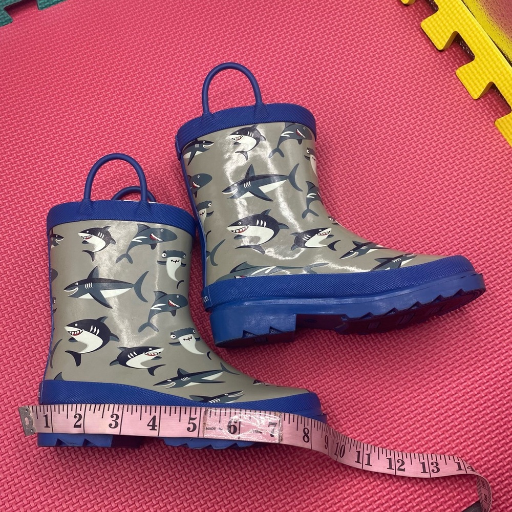 Kids Shark Print Rain Boots - Blue and Gray